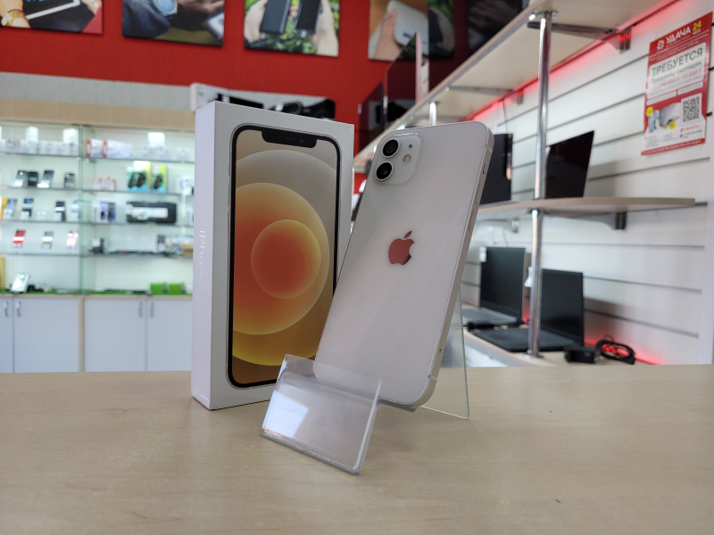 Мобильный телефон Apple iPhone 12